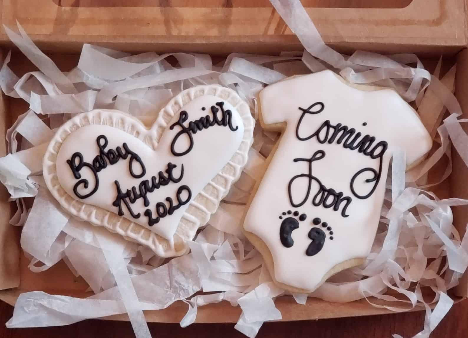 pregnancy annoucement cookies