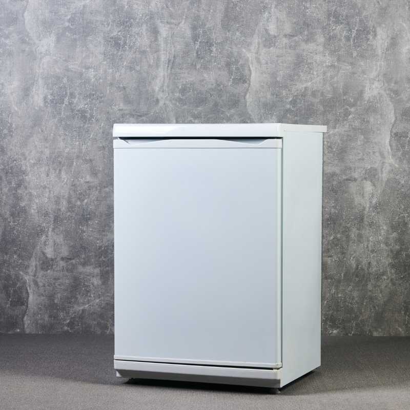 mini fridge with freezer for dorm